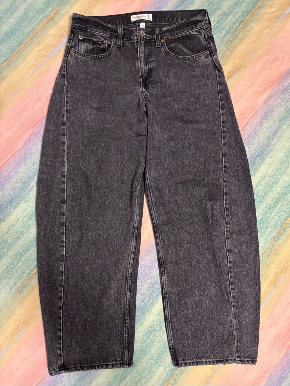 Abercrombie & Fitch The Barrel Jean Curve Love Mid Rise black wash size 28 / 6L